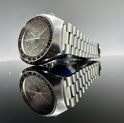 Lot 9 - An Omega Speedmaster gentleman's wristwatch...