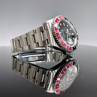 Lot 6 - A stainless steel gentleman's Rolex GMT Master...
