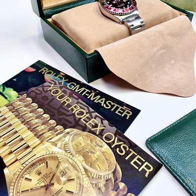 Lot 6 - A stainless steel gentleman's Rolex GMT Master...