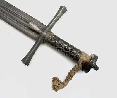 Lot 217 - A Sudanese Kaskara sword, with fullered 93.5cm...