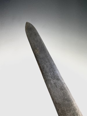 Lot 217 - A Sudanese Kaskara sword, with fullered 93.5cm...