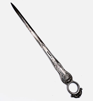 Lot 126 - A George III silver meat skewer by Solomon...