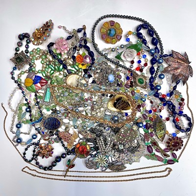 Lot 162 - "Crystal" necklaces other costume necklaces...