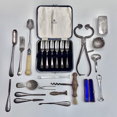 Lot 19 - Plated wares, a sugar loaf cutter etc.