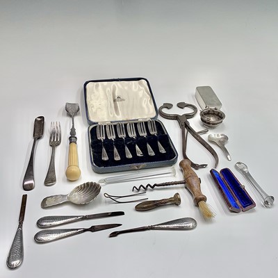 Lot 19 - Plated wares, a sugar loaf cutter etc.