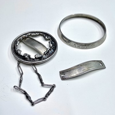Lot 27 - A silver Claret decanter neck ring 1988 and a...