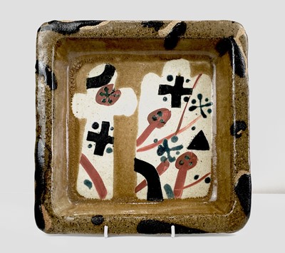 Lot 259 - John MALTBY (1936-2020) A square stoneware...