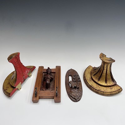 Lot 237 - A pair of carved giltwood wall brackets, mid...