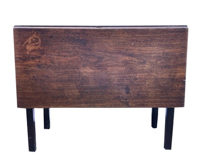 Lot 3250 - A George III mahogany drop leaf dining table,...