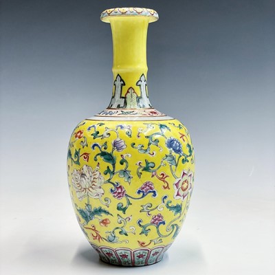 Lot 19 - A Chinese famille rose porcelain vase, 19th...