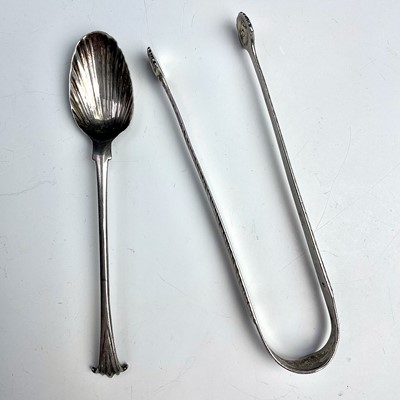 Lot 65 - A Georgian provincial silver Onslow pattern...