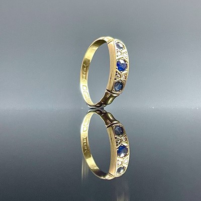 Lot 711 - An Edwardian 18ct gold diamond and sapphire...