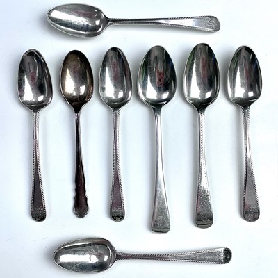Lot 88 - A George III provincial silver set of five...