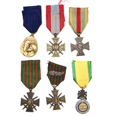 Lot 222 - France WWI Medals - 6 Medals. Voluntaries 1914-...