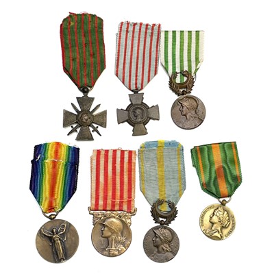Lot 223 - France WWI Medals - 7 Medals. Medal...