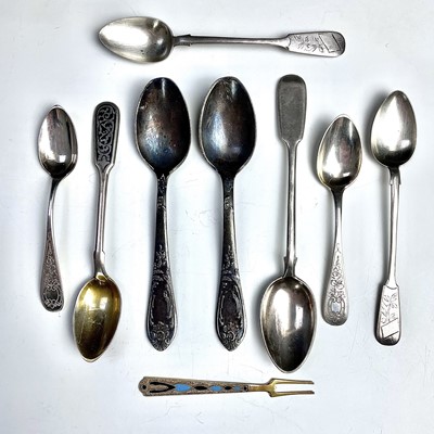 Lot 103 - A Russian silver gilt and enamel pickle fork,...