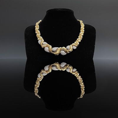 Lot 779 - A heavy but attractive Italian 18k bi-colour...