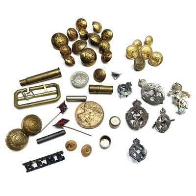 Lot 242 - White Star Line - Titanic Interest Buttons and...