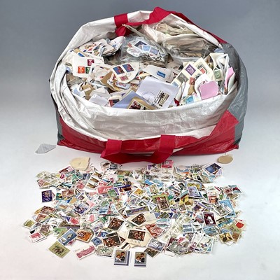 Lot 329 - G.B and World Kiloware. Large bag containing...