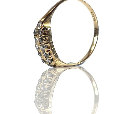 Lot 135 - A Victorian 18ct diamond ten stone cluster...