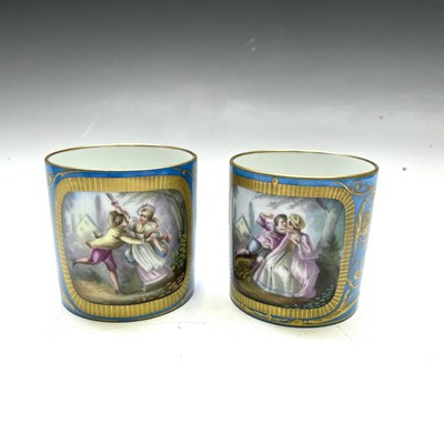 Lot 813 - A pair of Paris 'Sevres' porcelain coffee cans,...