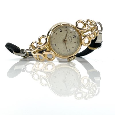 Lot 384 - An 18ct ladies Favre Leuba manual wind...