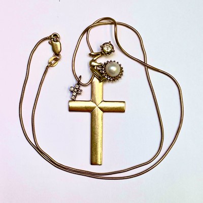 Lot 124 - A diamond set pendant, 0.20ct, together with a...