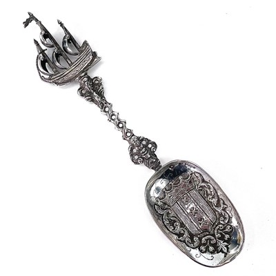 Lot 142 - An early 20th century Dutch silver spoon, with...