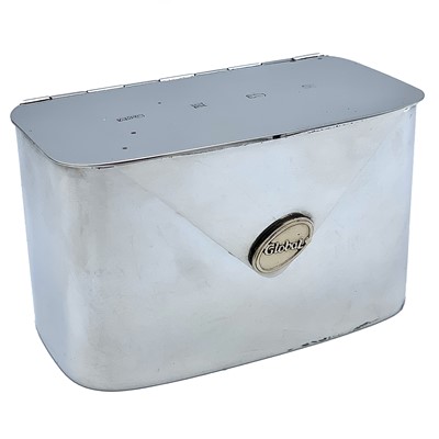 Lot 111 - A modern silver hinge lidded rectangular box,...