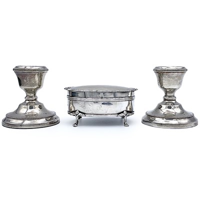Lot 68 - A George V silver oval hinge lidded trinket...