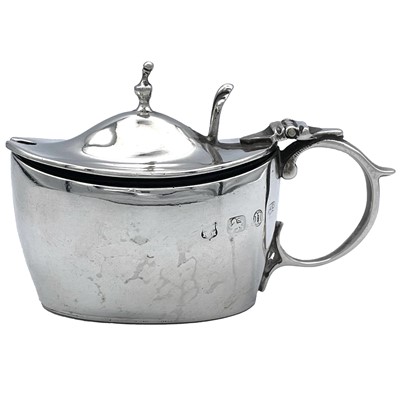 Lot 155 - A Victorian silver boat form hinge lidded...