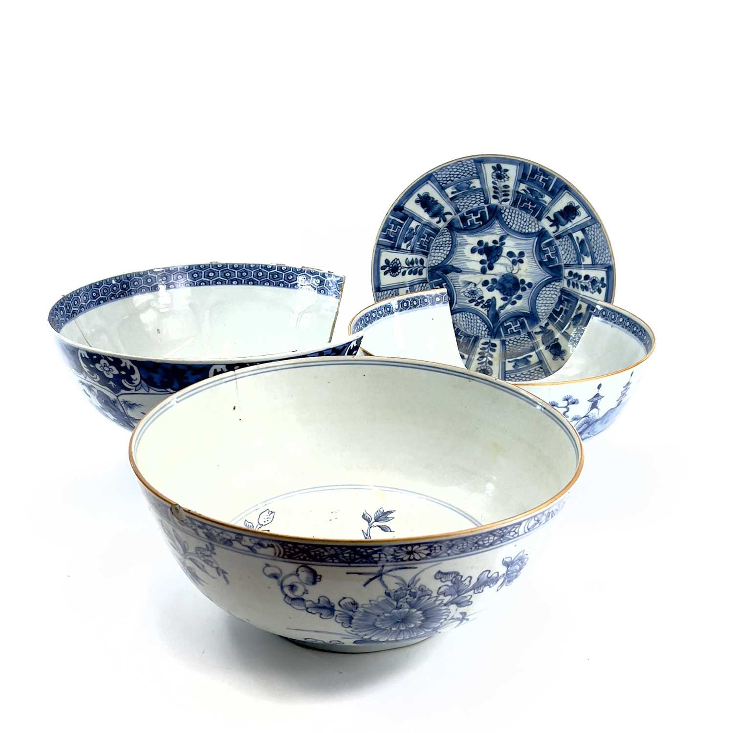 Lot 2 - Three Chinese blue and white porcelain bowls,...
