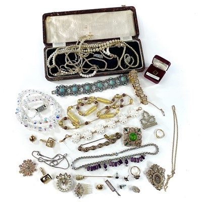 Lot 267 - A collection of costume jewellery.