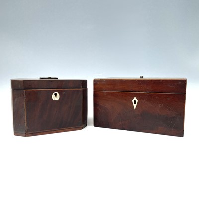 Lot 75 - A George III mahogany and boxwood strung...