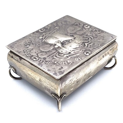 Lot 94 - An Arts & Crafts silver hinge lidded trinket...