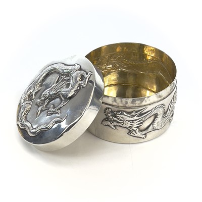 Lot 59 - A Chinese silver box and cover, by Wang Hing &...