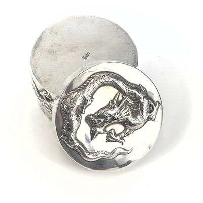 Lot 59 - A Chinese silver box and cover, by Wang Hing &...