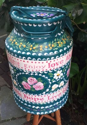 Lot 31 - Dorothy OLIVER