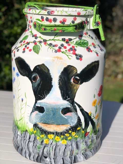 Lot 25 - Salli BLACKFORD