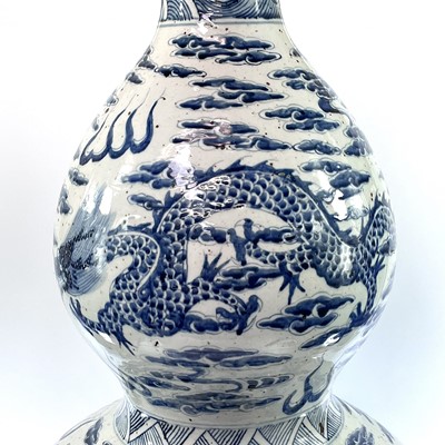 Lot 20 - An enormous Chinese blue and white porcelain...