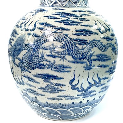 Lot 20 - An enormous Chinese blue and white porcelain...