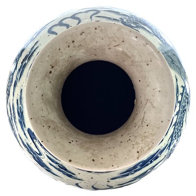 Lot 20 - An enormous Chinese blue and white porcelain...