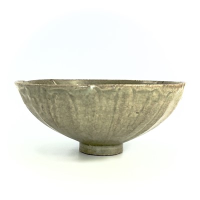Lot 44 - A Chinese celadon bowl, Song Dynasty, of...