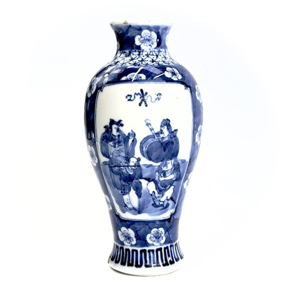 Lot 65 - A Chinese blue and white porcelain vase, late...