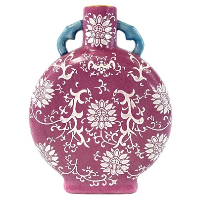 Lot 97 - A Chinese porcelain moon flask, mid 20th...