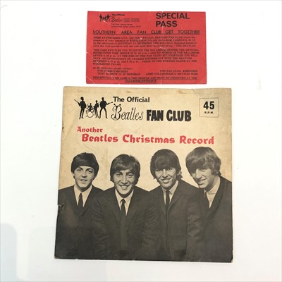Lot 470 - A Beatles fan club 45rpm single, 'Another...