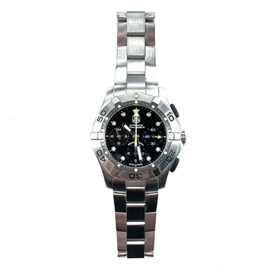Lot 352 - A Tag Heuer Aquagraph Calibre 60 automatic...