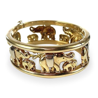 Lot 96 - A modern Italian 18ct bi-colour gold elephant...