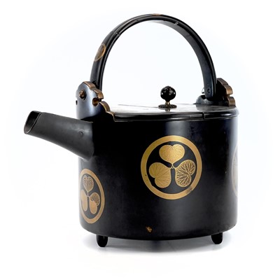 Lot 42 - A Japanese lacquer saki kettle, Meiji Period,...