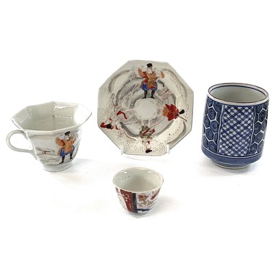 Lot 149 - A Chinese Imari saki cup, 19th century, height...